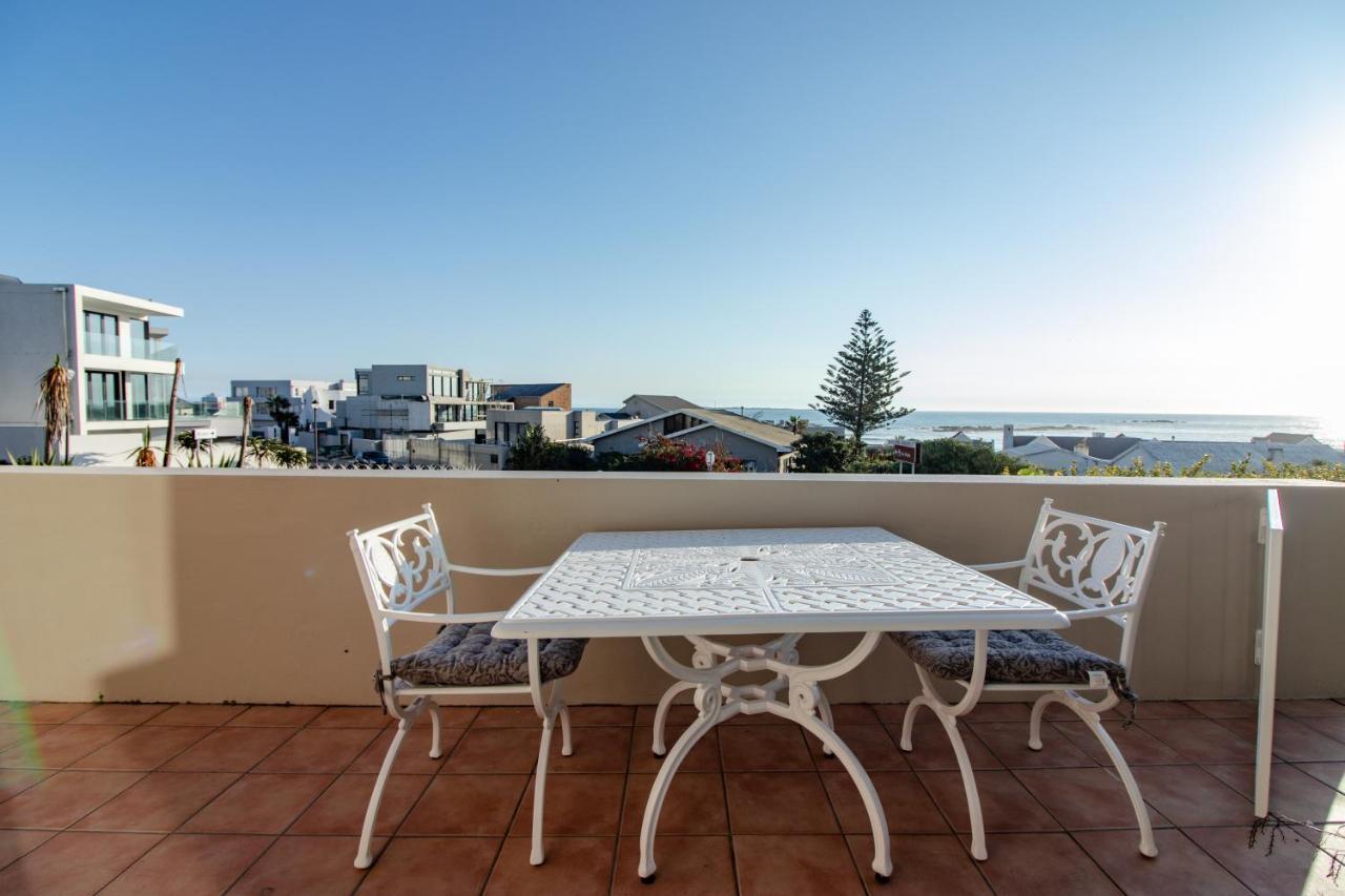 Blaauw Village Guest House Bloubergstrand Kültér fotó