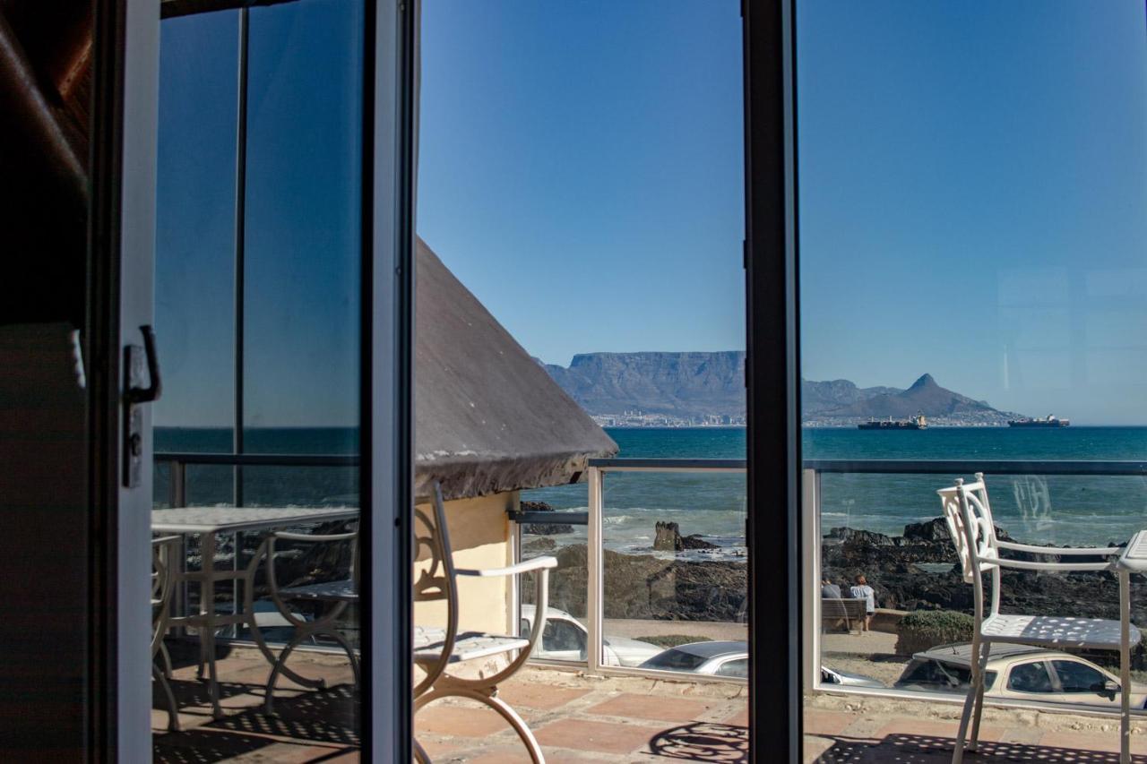 Blaauw Village Guest House Bloubergstrand Kültér fotó